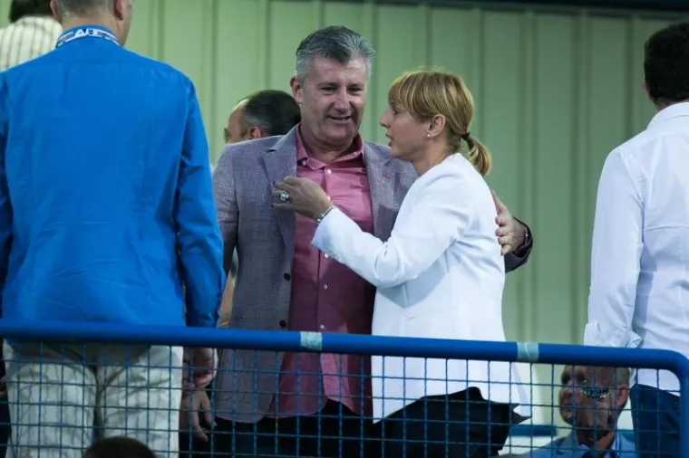 &Scaron;UKER I VLAOVIĆ U GRADSKOM VRTU: Pogledajte ludu atmosferu na utakmici s Luzernom