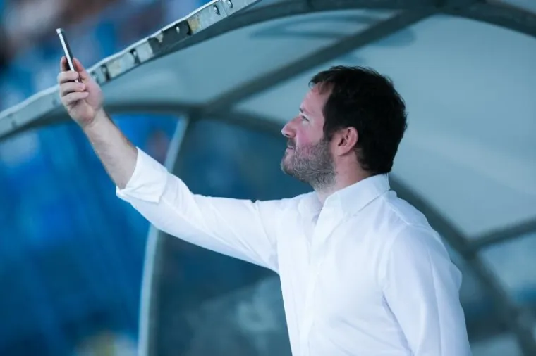 &Scaron;UKER I VLAOVIĆ U GRADSKOM VRTU: Pogledajte ludu atmosferu na utakmici s Luzernom