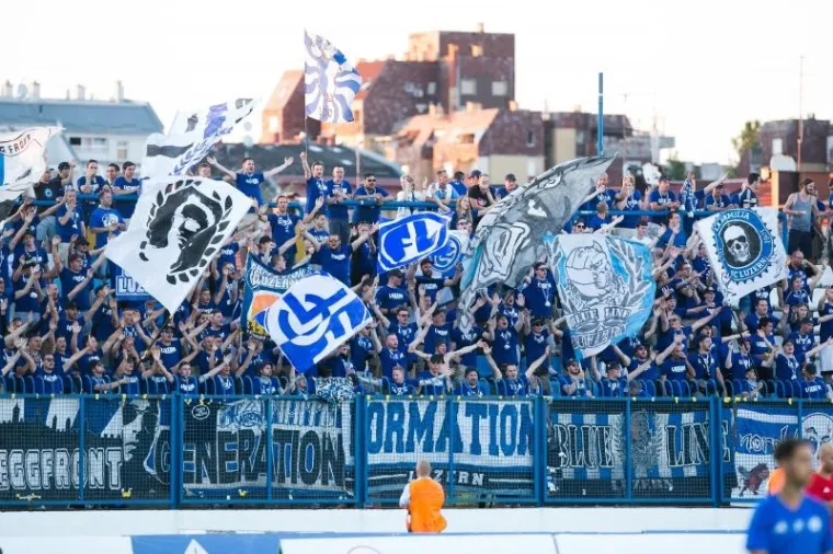 &Scaron;UKER I VLAOVIĆ U GRADSKOM VRTU: Pogledajte ludu atmosferu na utakmici s Luzernom