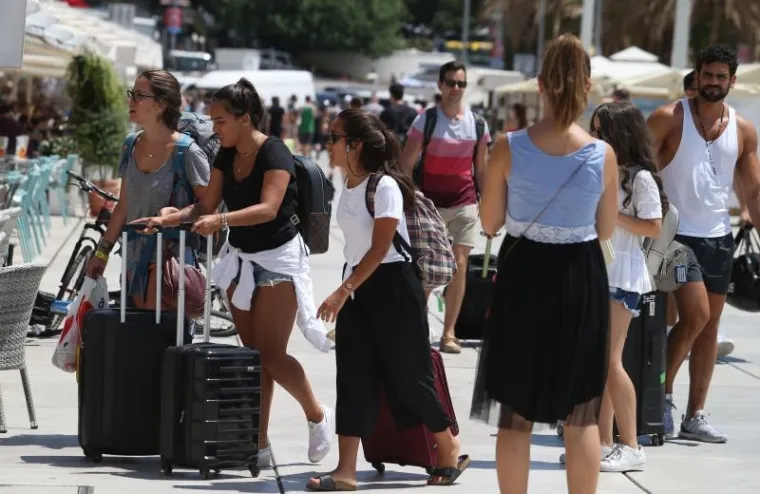 PARTI MOŽE POČETI! Ljubitelji zabave sa svih strana svijeta polako okupiraju Split u i&scaron;čekivanju Ultre