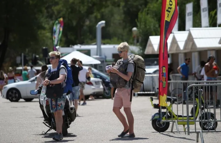 PARTIJANERI NAVALILI NA STADION: Vijore se zastave sa svih strana svijeta, evo tko je sve stigao na Ultru