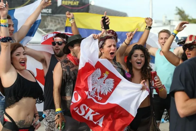 PARTIJANERI NAVALILI NA STADION: Vijore se zastave sa svih strana svijeta, evo tko je sve stigao na Ultru