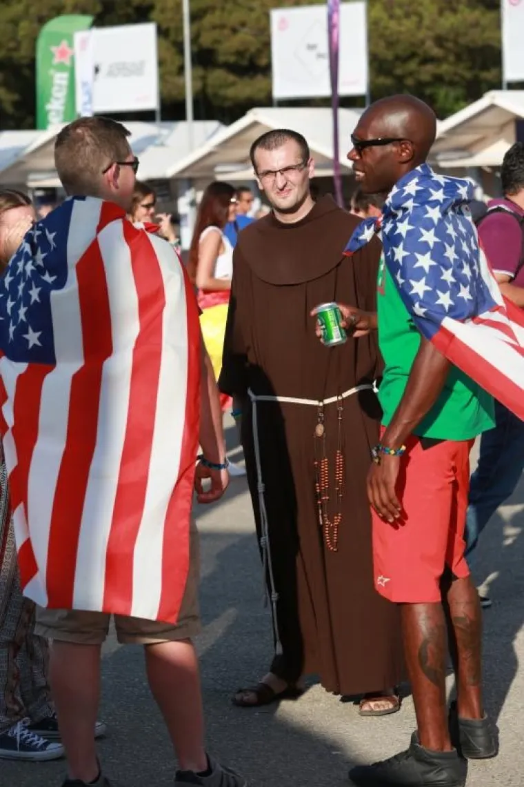PARTIJANERI NAVALILI NA STADION: Vijore se zastave sa svih strana svijeta, evo tko je sve stigao na Ultru