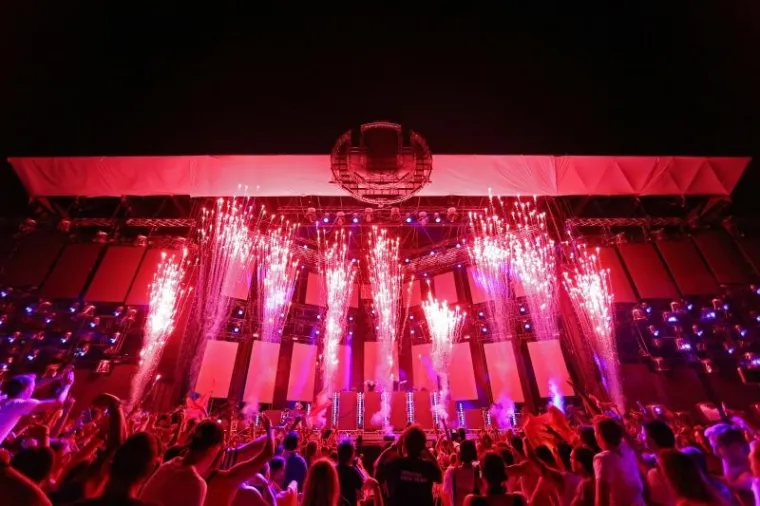 PRVA VEČER ULTRE, NAJBOLJEG PARTYJA U ZEMLJI: Pogledajte najatraktivnije trenutke spektakularne zabave na splitskom Poljudu