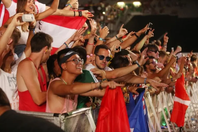 PRVA VEČER ULTRE, NAJBOLJEG PARTYJA U ZEMLJI: Pogledajte najatraktivnije trenutke spektakularne zabave na splitskom Poljudu