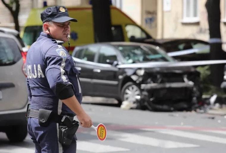 DJEČAK POGINUO U CENTRU ZAGREBA: Sudarila se dva automobila na križanju Klaićeve i Kačićeve