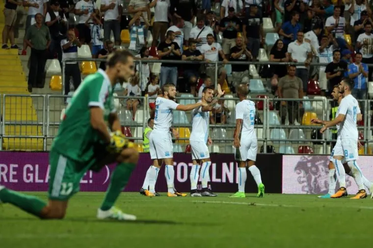 LUDNICA NA RUJEVICI: Osjetite da&scaron;ak atmosfere s prve utakmice prvaka u novoj sezoni