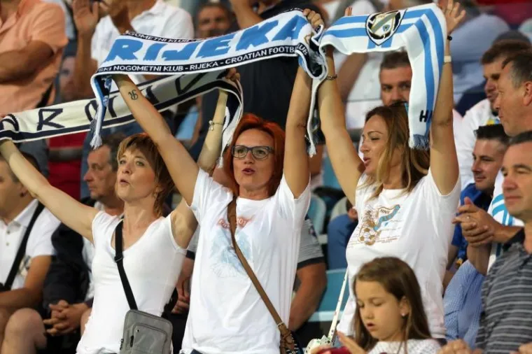 LUDNICA NA RUJEVICI: Osjetite da&scaron;ak atmosfere s prve utakmice prvaka u novoj sezoni
