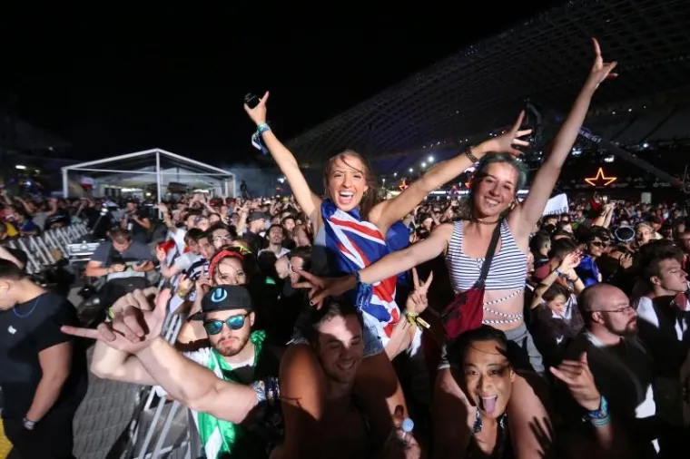 Pogledajte kako su se u drugoj noći festivala zabavljali partijaneri, DJ-i napravili ludilo