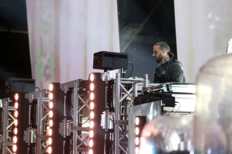 Pogledajte kako su se u drugoj noći festivala zabavljali partijaneri, DJ-i napravili ludilo