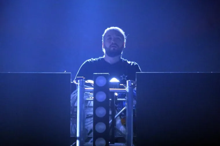 Pogledajte kako su se u drugoj noći festivala zabavljali partijaneri, DJ-i napravili ludilo