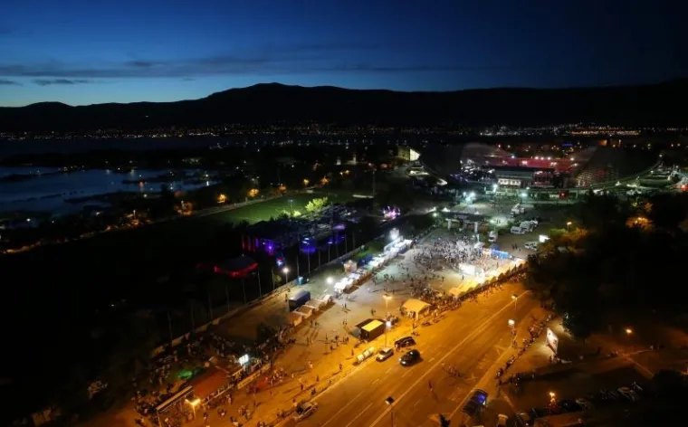 Pogledajte kako su se u drugoj noći festivala zabavljali partijaneri, DJ-i napravili ludilo