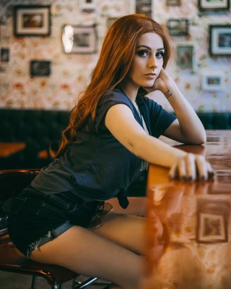 CRVENE ZNAJU KAKO ZAPALITI STRASTI: Zbog njih je pao i prvi seks na TV-u