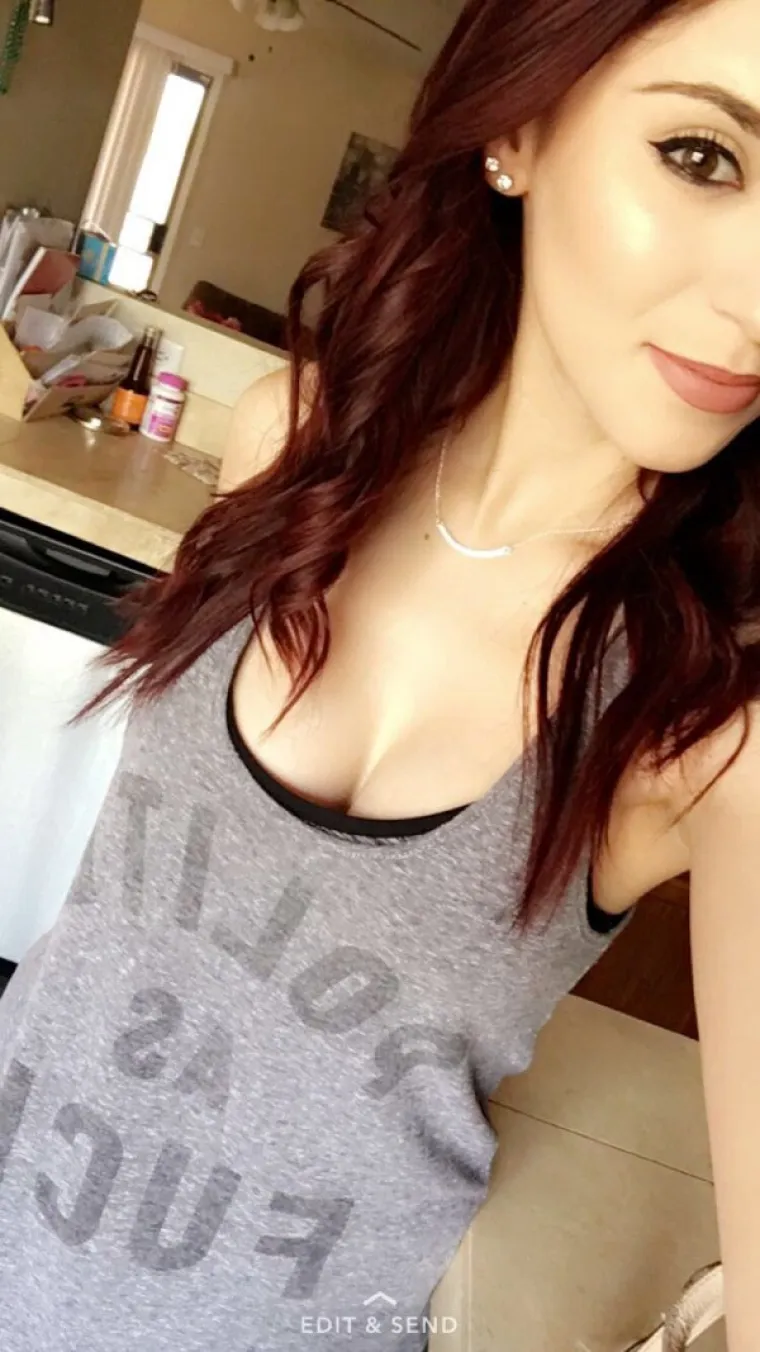 CRVENE ZNAJU KAKO ZAPALITI STRASTI: Zbog njih je pao i prvi seks na TV-u