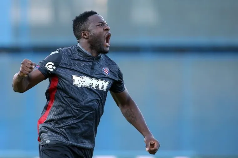 TORCIDA POHARALA MAKSIMIRSKI JUG: Pogledajte kakva je bila atmosfera u derbiju s Lokomotivom