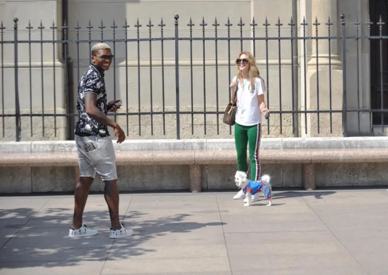 ZALJUBLJENI DAN NA ZAGREBAČKOJ &Scaron;PICI: Zgodna zaručnica Dinamovog Čileanca pozirala na Cvjetnom trgu