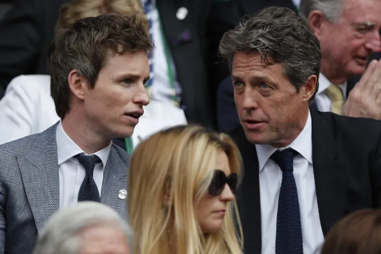 Eddie Redmayne i  Hugh Grant