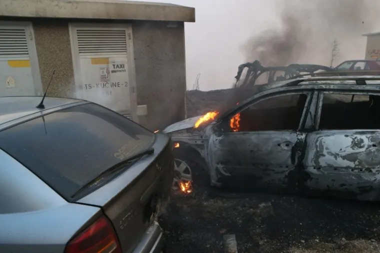 Stra&scaron;ni prizori iz Mravinaca nakon prolaska vatrene stihije