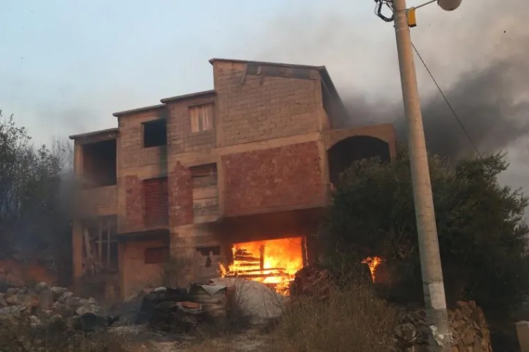 Stra&scaron;ni prizori iz Mravinaca nakon prolaska vatrene stihije