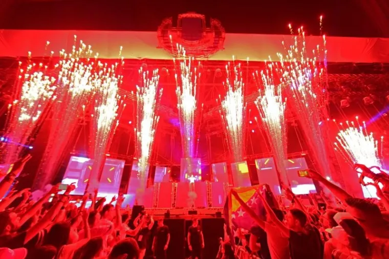 TREĆA VEČER LUDOG PROVODA U SPLITU: Ovako se partijalo na posljednjoj večeri Ultre