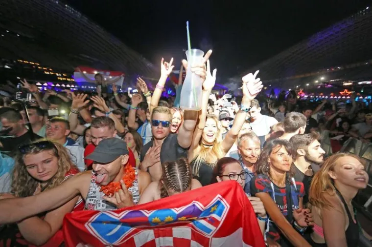 TREĆA VEČER LUDOG PROVODA U SPLITU: Ovako se partijalo na posljednjoj večeri Ultre