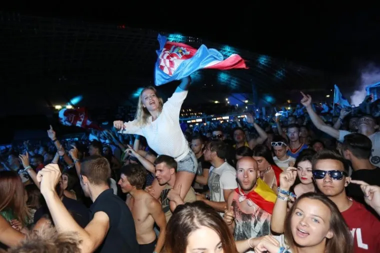 TREĆA VEČER LUDOG PROVODA U SPLITU: Ovako se partijalo na posljednjoj večeri Ultre