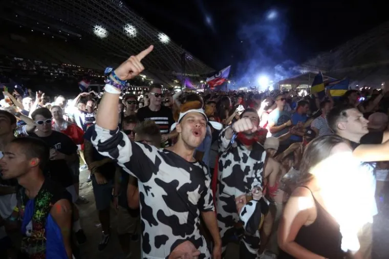 TREĆA VEČER LUDOG PROVODA U SPLITU: Ovako se partijalo na posljednjoj večeri Ultre