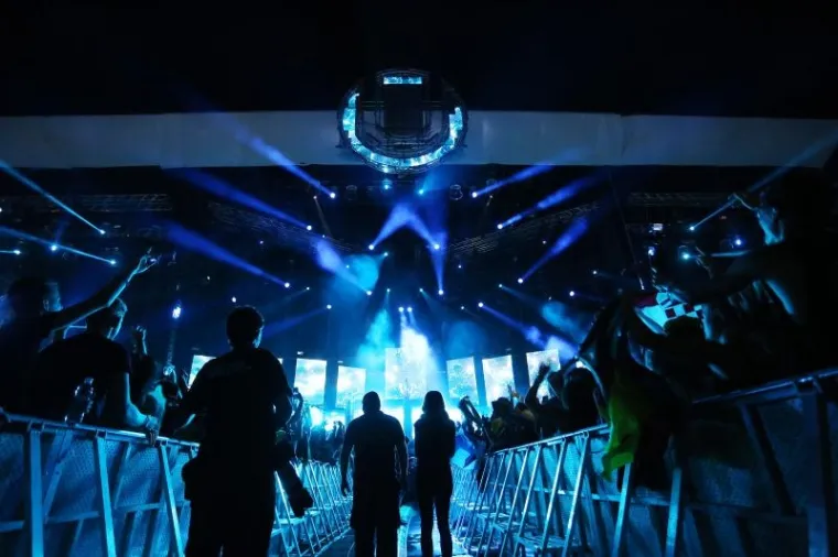 TREĆA VEČER LUDOG PROVODA U SPLITU: Ovako se partijalo na posljednjoj večeri Ultre