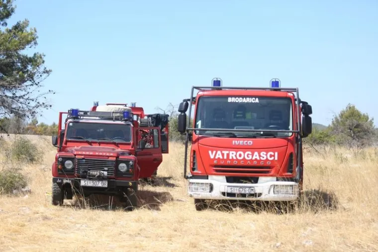 DAN NAKON KATASTROFALNE BUKTINJE: Pogledajte sablasne prizore kraj Perkovića