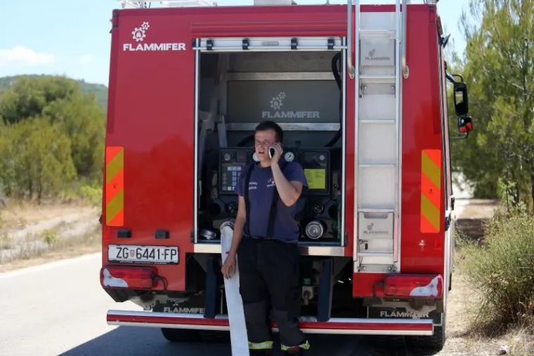 DAN NAKON KATASTROFALNE BUKTINJE: Pogledajte sablasne prizore kraj Perkovića