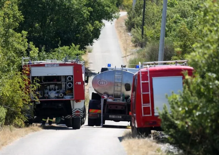 DAN NAKON KATASTROFALNE BUKTINJE: Pogledajte sablasne prizore kraj Perkovića