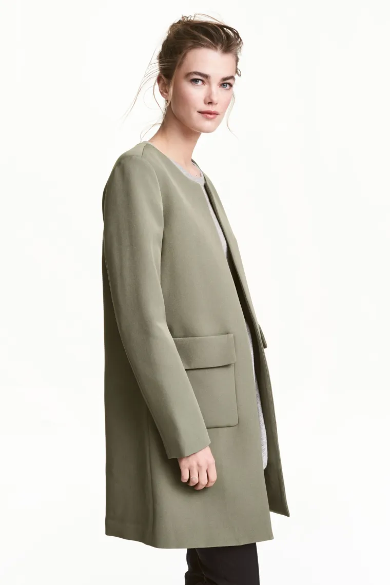 Kaput, H&amp;M, 118,37 kuna (sniženo sa 296,03 kuna)