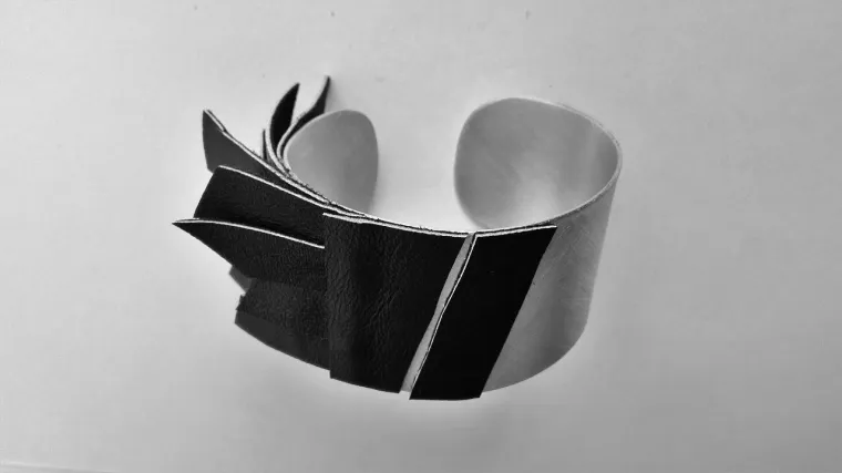 Ljetna kolekcija unikatnog nakita od prirodnih materijala dizajnerice Smiljke Franjić podiže svaku modnu kombinaciju