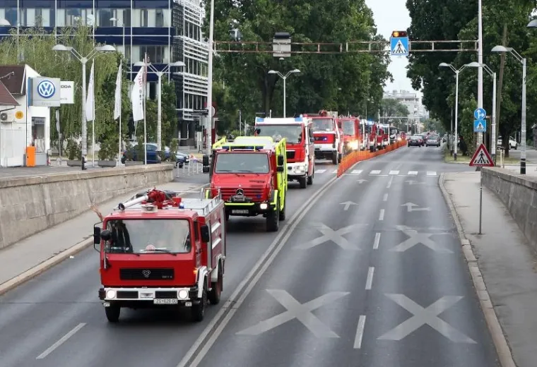POVRATAK HEROJA: Zagrebački vatrogasci vratili se s požari&scaron;ta u Dalmaciji