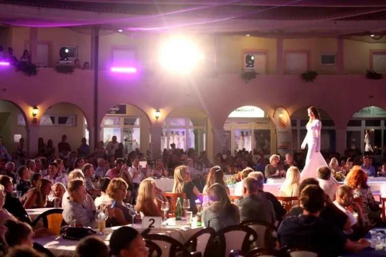 ODABRANA MISS ADRIATIC EUROPE 2017.: Pogledajte prekrasnu Makedonku koja je odnijela pobjedu