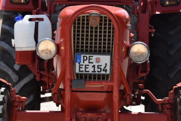 KAKAV POTHVAT: Nijemac do Primo&scaron;tena putovao traktorom