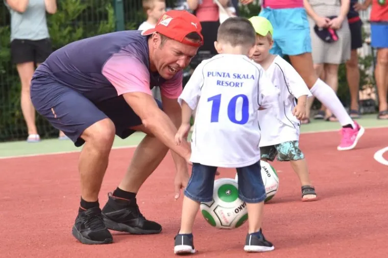 LEGENDARNI NIJEMAC LJETUJE U HRVATSKOJ: Slavni Matthaus i tijekom odmora pokazao da ne može bez nogometa