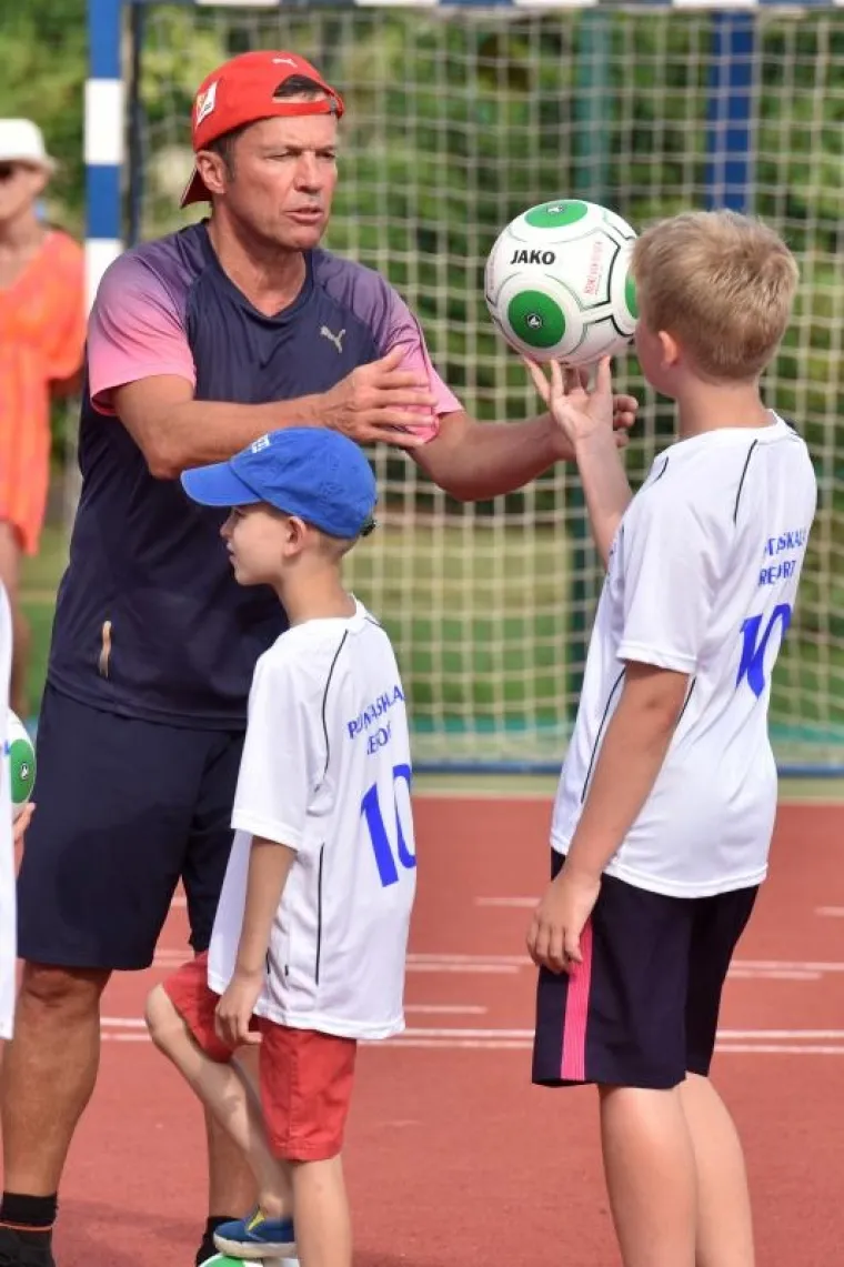 LEGENDARNI NIJEMAC LJETUJE U HRVATSKOJ: Slavni Matthaus i tijekom odmora pokazao da ne može bez nogometa