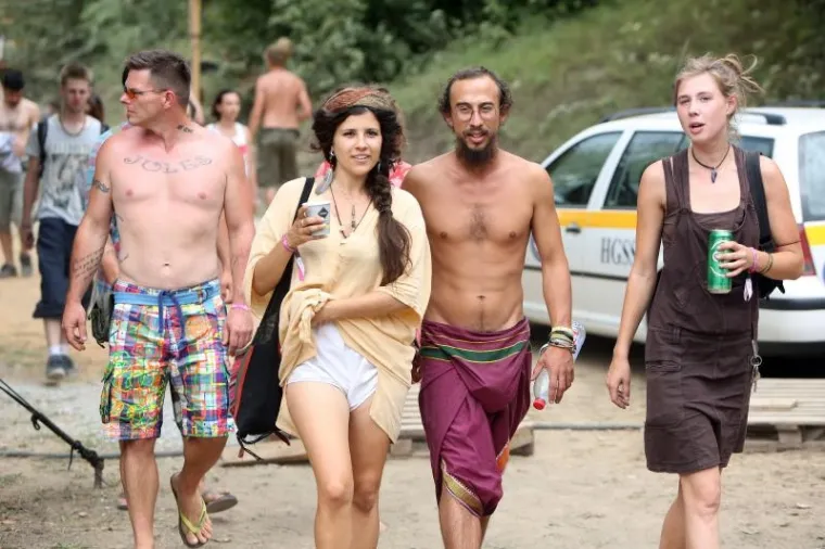 FESTIVAL PSIHODELIČNE GLAZBE: Na obale Mrežnice stiglo 6000 ljudi iz cijelog svijeta