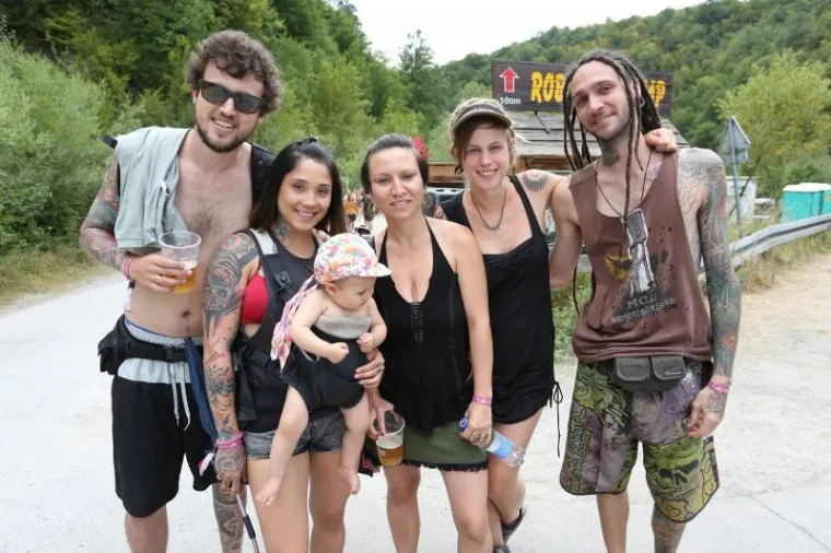 FESTIVAL PSIHODELIČNE GLAZBE: Na obale Mrežnice stiglo 6000 ljudi iz cijelog svijeta