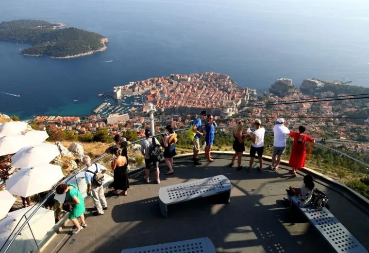 DUBROVNIK OPET RU&Scaron;I REKORDE: Ovaj ćete pogled platiti 140 kuna, a možete i postati lik iz 'Igre prijestolja'
