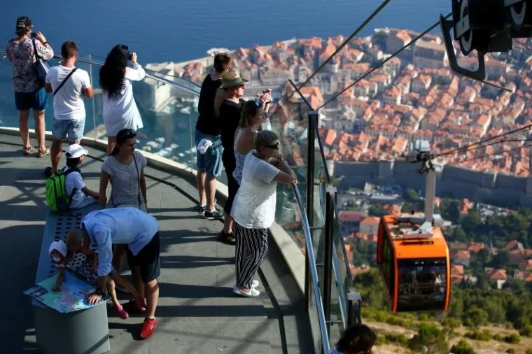 DUBROVNIK OPET RU&Scaron;I REKORDE: Ovaj ćete pogled platiti 140 kuna, a možete i postati lik iz 'Igre prijestolja'