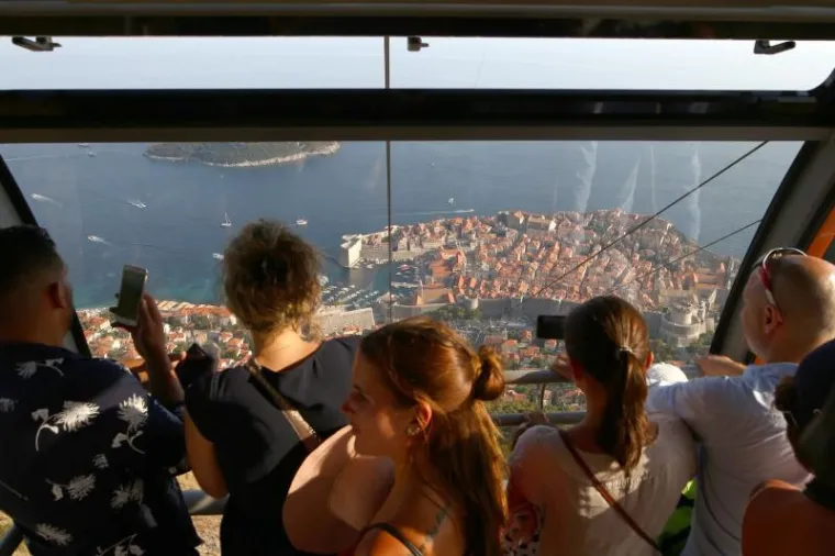 DUBROVNIK OPET RU&Scaron;I REKORDE: Ovaj ćete pogled platiti 140 kuna, a možete i postati lik iz 'Igre prijestolja'