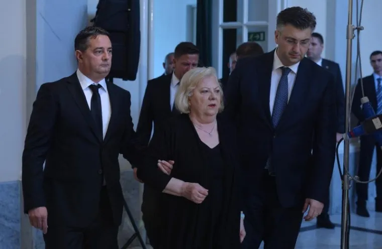 Komemoracija za biv&scaron;eg predsjednika Vlade RH Hrvoja &Scaron;arinića