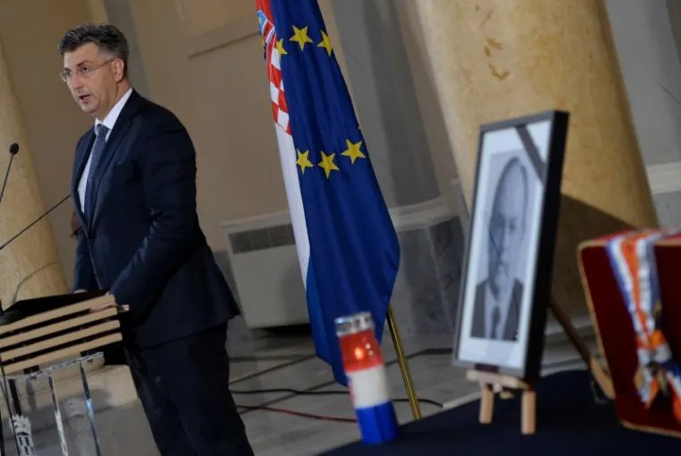 Komemoracija za biv&scaron;eg predsjednika Vlade RH Hrvoja &Scaron;arinića