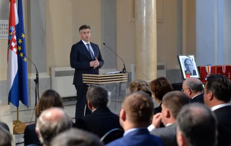 Komemoracija za biv&scaron;eg predsjednika Vlade RH Hrvoja &Scaron;arinića
