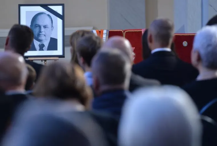 Komemoracija za biv&scaron;eg predsjednika Vlade RH Hrvoja &Scaron;arinića