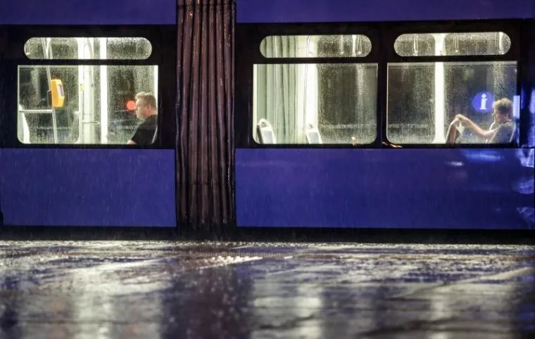 JAKO GRMLJAVINSKO NEVRIJEME: Nova oluja i ki&scaron;a na &scaron;irem zagrebačkom području