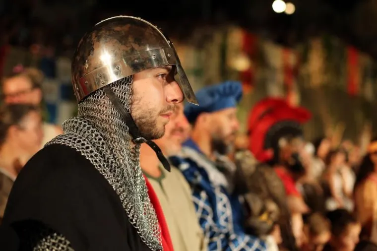 CIJELI SE GRAD VRATIO U PRO&Scaron;LOST: Počela je 15. Rabska fjera, pogledajte najkreativnije kostime