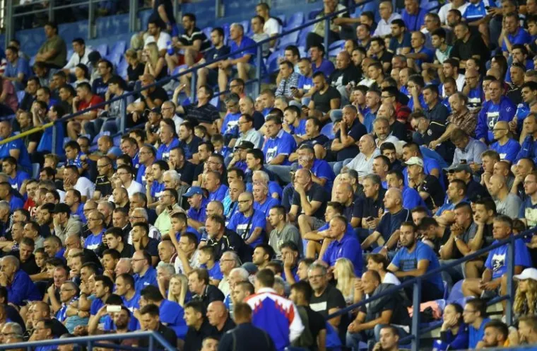 MODRI OTVORILI EUROPSKU SEZONU: Osjetite dašak atmosfere s Maksimira